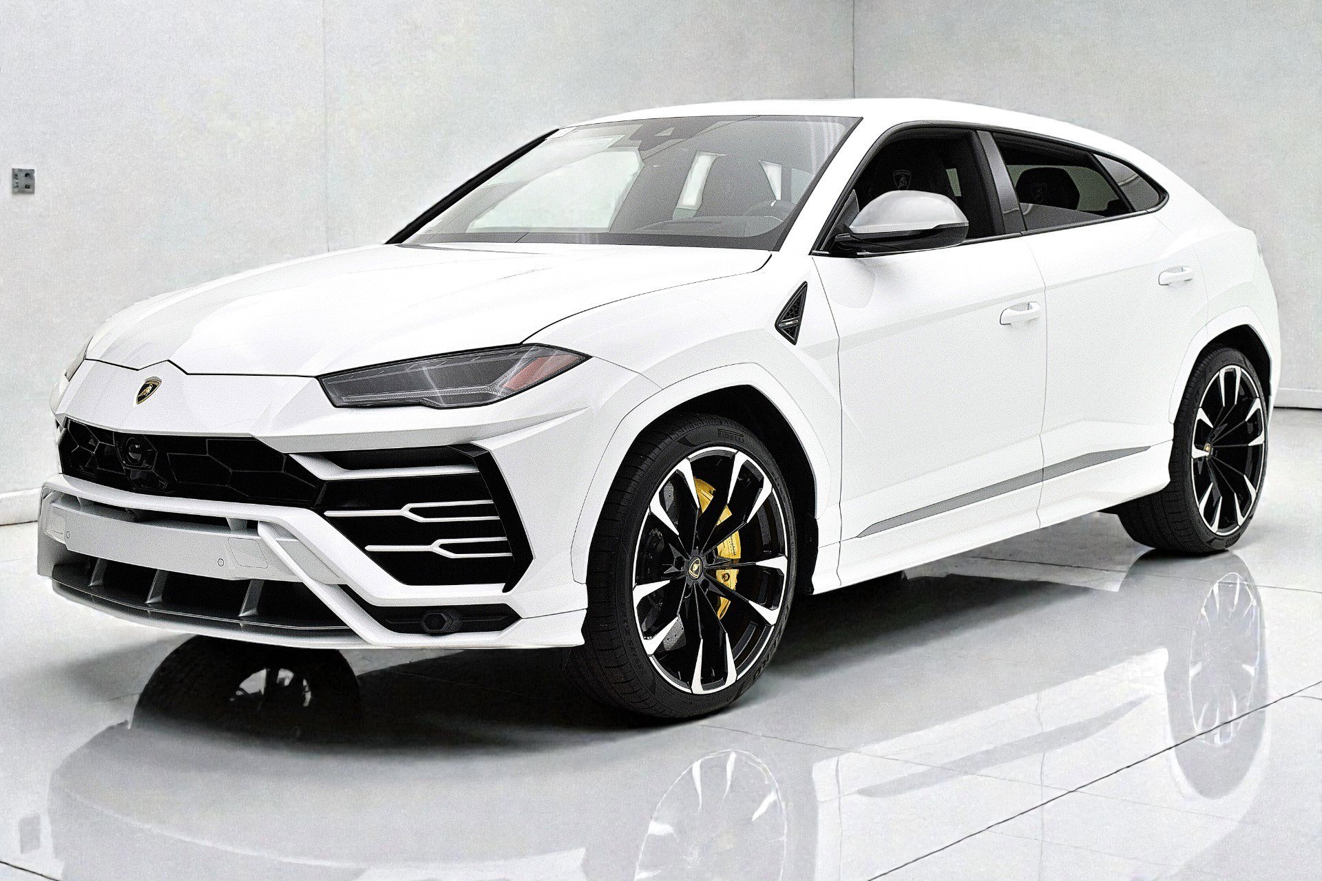 Used 2021 Lamborghini Urus