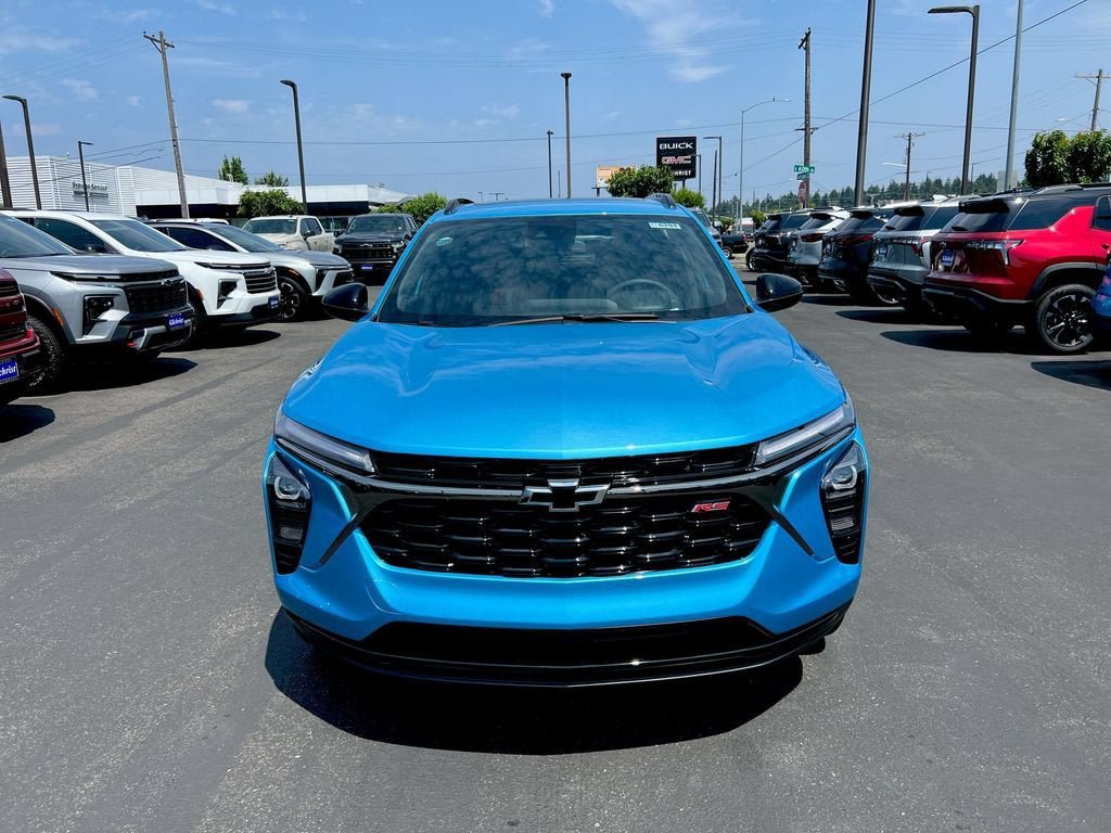 New 2026 Chevrolet Trax RS w/ Sunroof Package FWD image 25