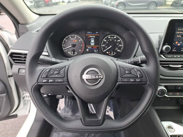Used 2025 Nissan Altima 2.5 S image 25