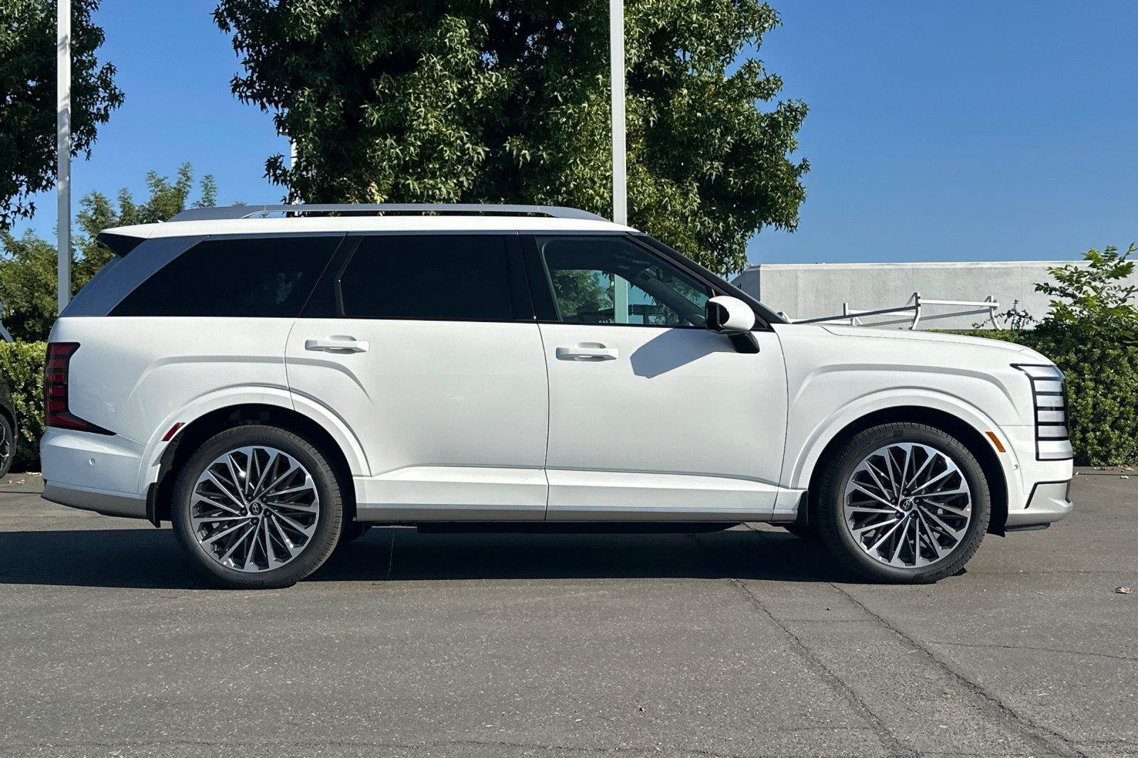 New 2027 Hyundai Palisade Calligraphy AWD/4WD image 2