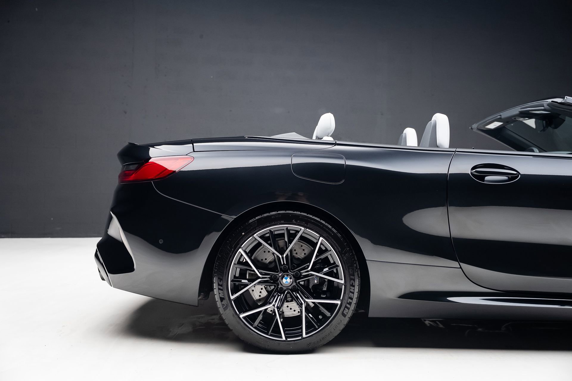 Used 2024 BMW M8 Competition image 40