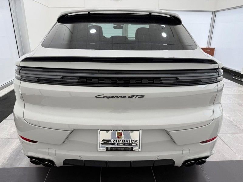 New 2026 Porsche Cayenne GTS image 6