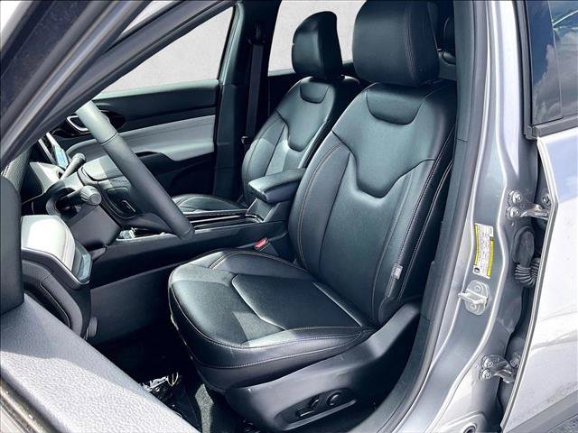 Used 2024 Jeep Compass Limited AWD/4WD image 27