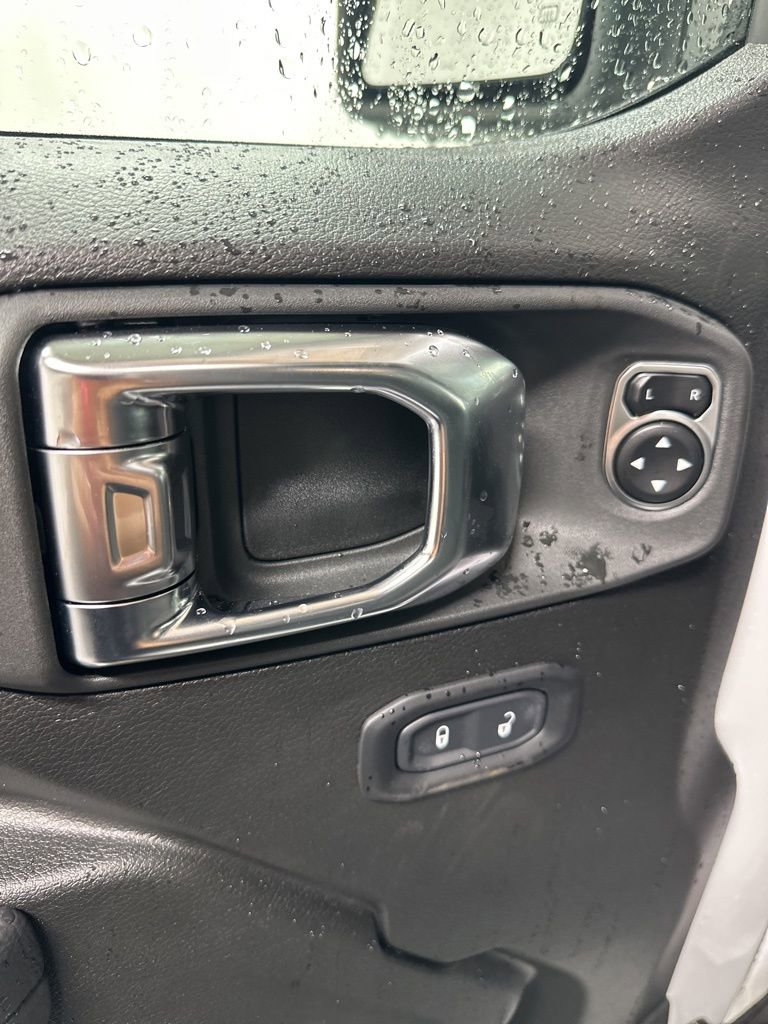 New 2025 Jeep Gladiator Sport AWD/4WD image 6