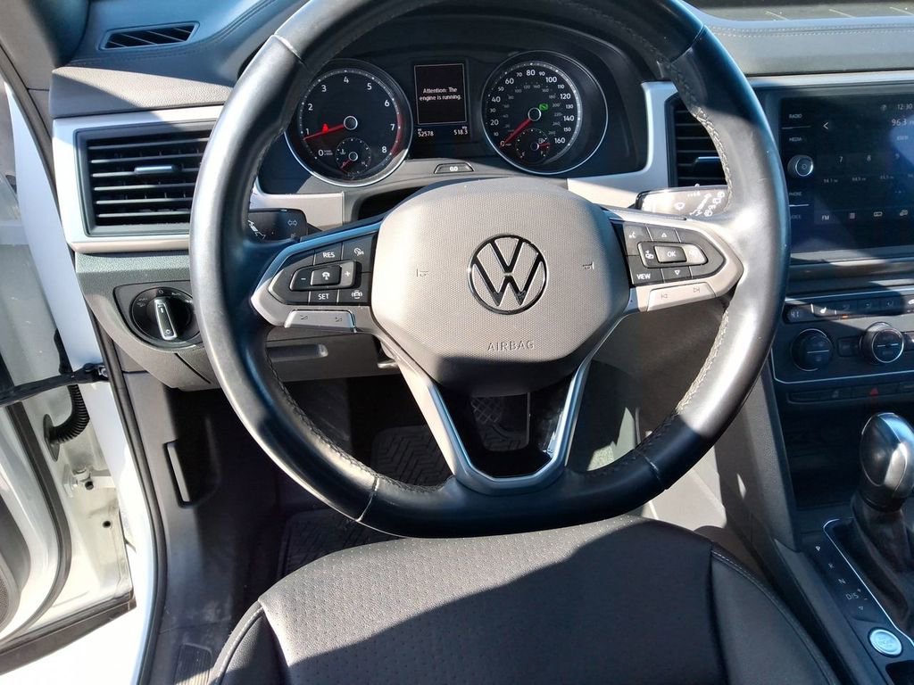 Used 2020 Volkswagen Atlas Cross Sport SE image 13