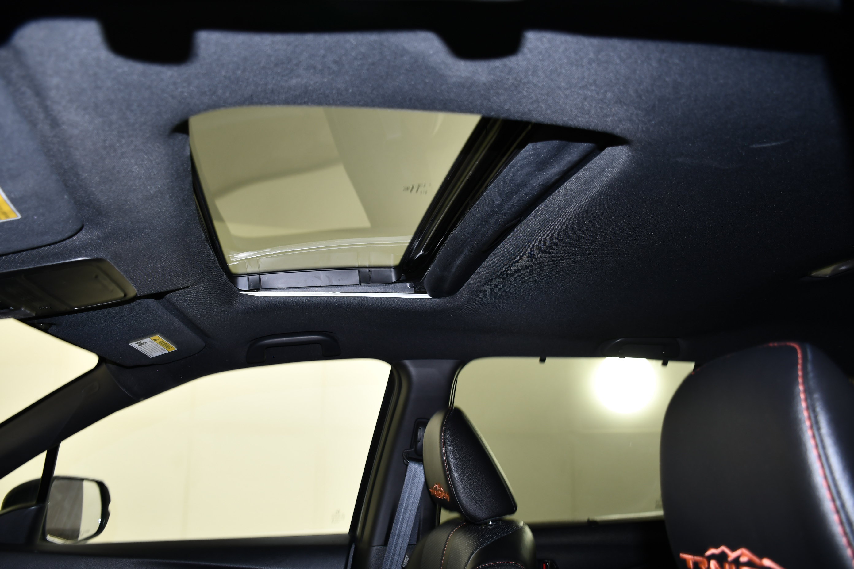 Certified 2025 Honda Passport TrailSport image 40