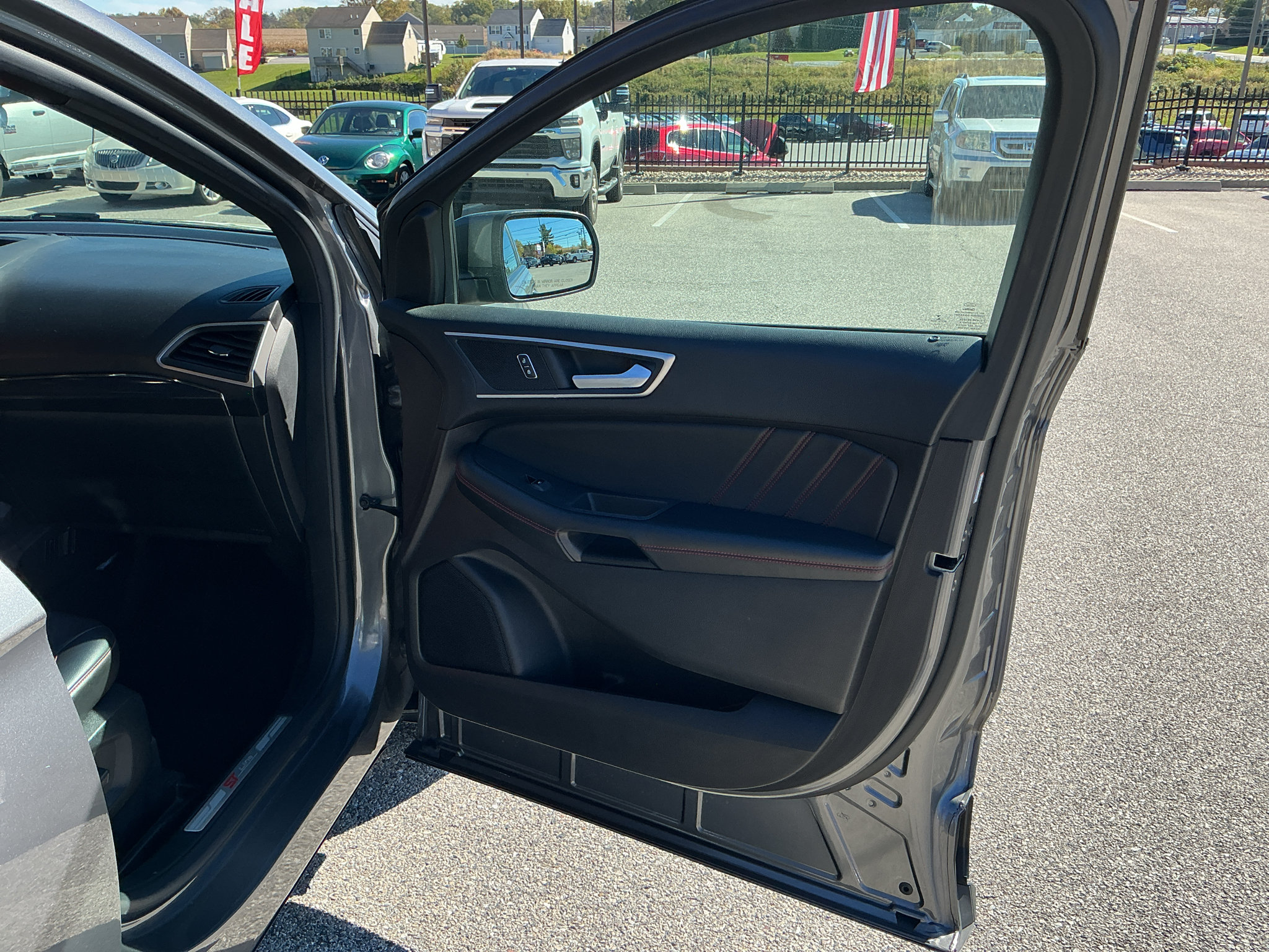 Used 2021 Ford Edge ST-Line AWD/4WD image 15