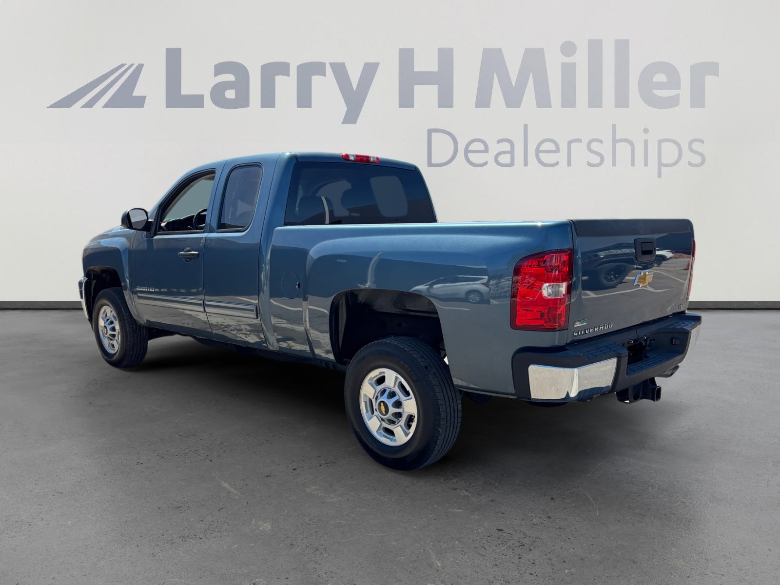 Used 2012 Chevrolet Silverado 2500 LT w/ Interior Plus Package image 3