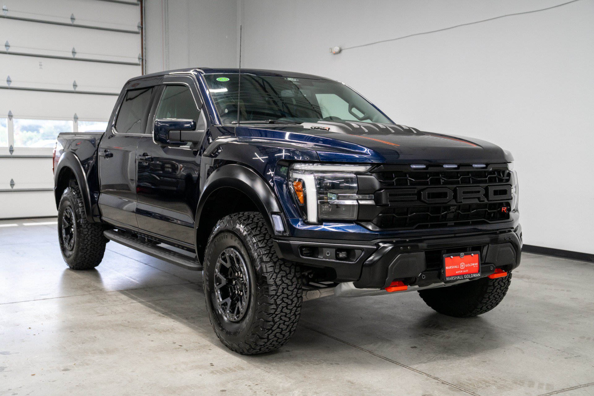 Used 2025 Ford F150 Raptor w/ Equipment Group 803A Raptor R AWD/4WD image 3