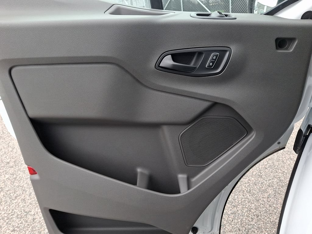 New 2026 Ford Transit 350 148 Medium Roof RWD image 8