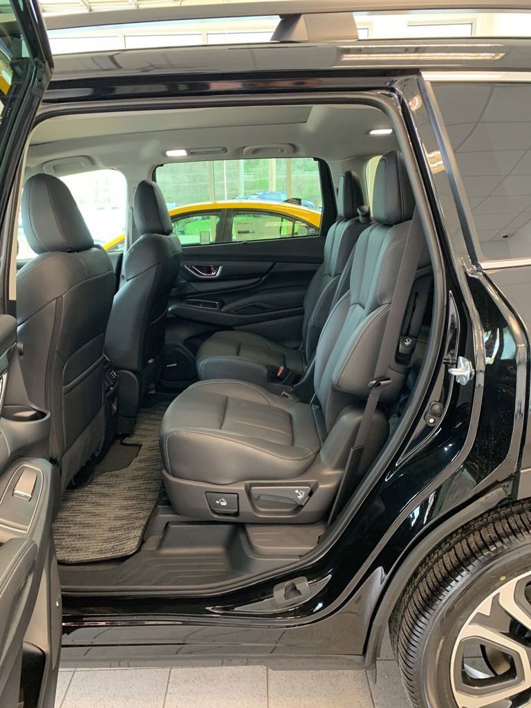 New 2026 Subaru Ascent Limited image 13