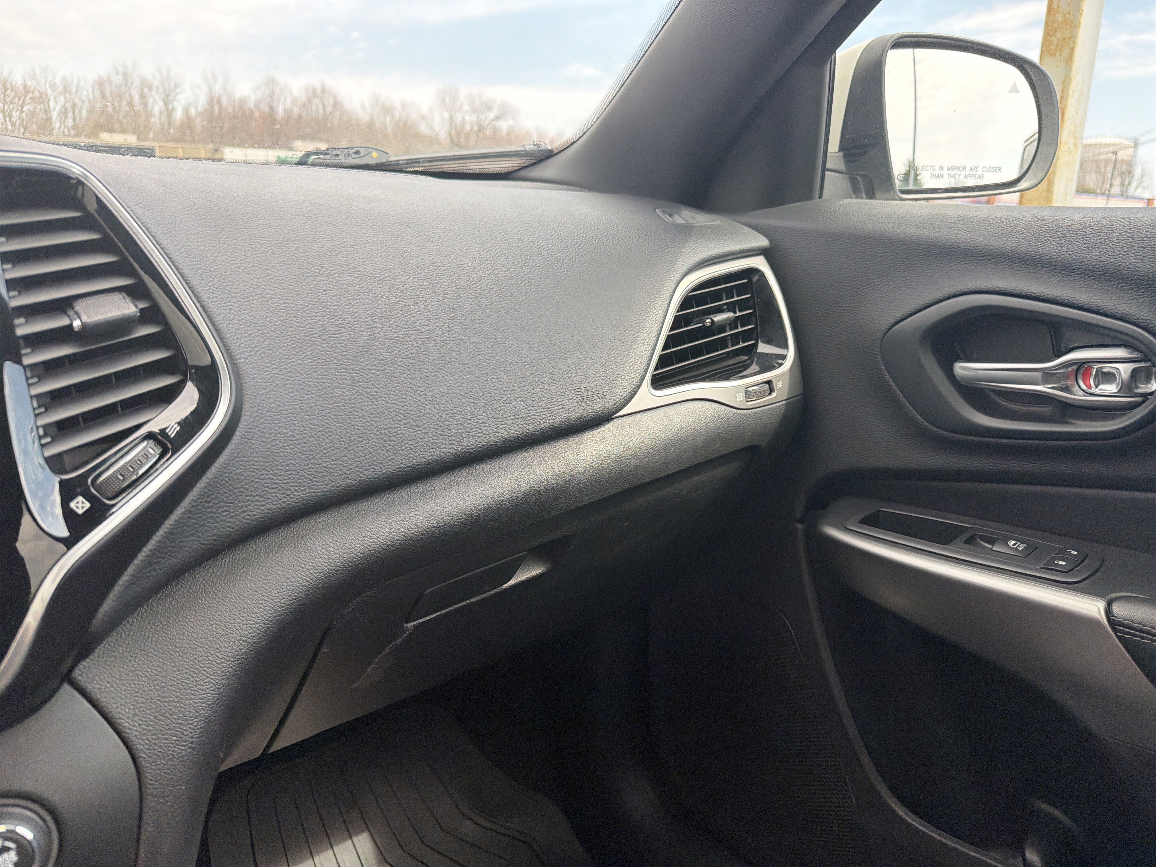 Certified 2019 Jeep Cherokee High Altitude image 24