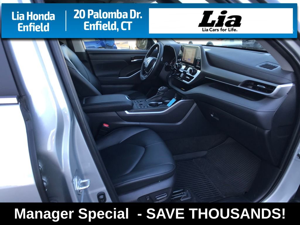 Used 2023 Toyota Highlander XLE image 34