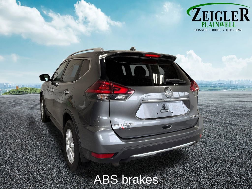 Used 2019 Nissan Rogue S image 5