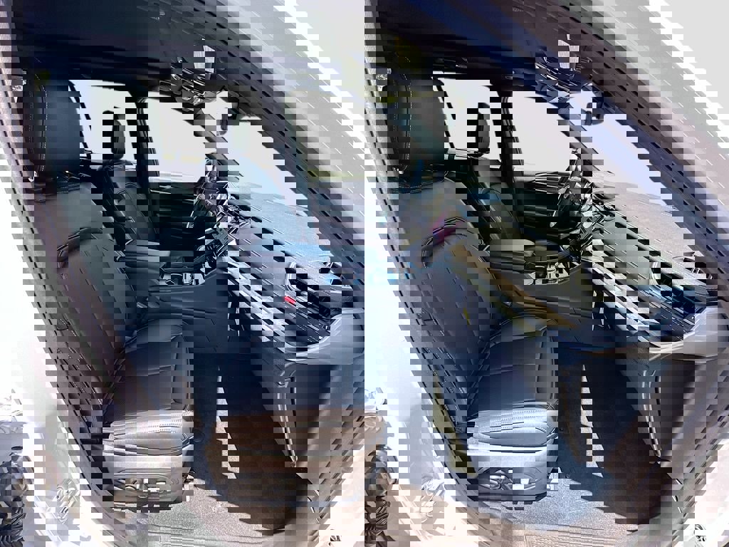 New 2025 Jeep Grand Cherokee Limited w/ Luxury Tech Group II image 32