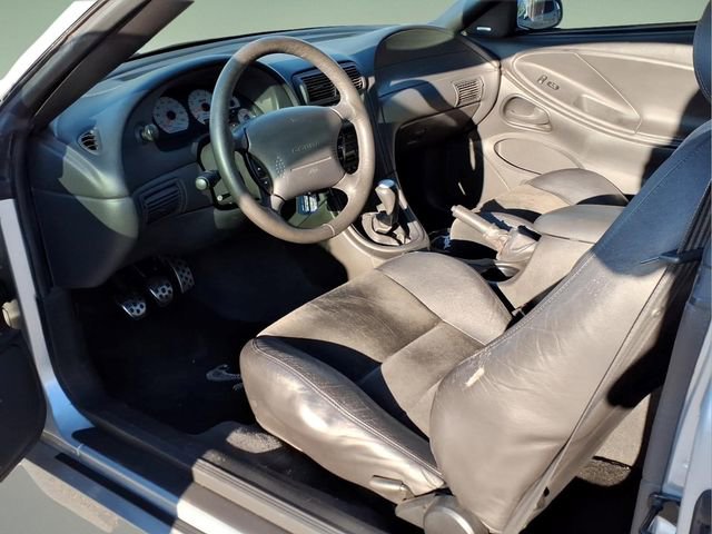 Used 2004 Ford Mustang Cobra RWD image 11