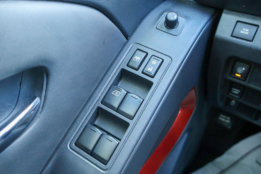 Used 2024 Nissan Frontier Pro-X w/ Pro Convenience Package image 16