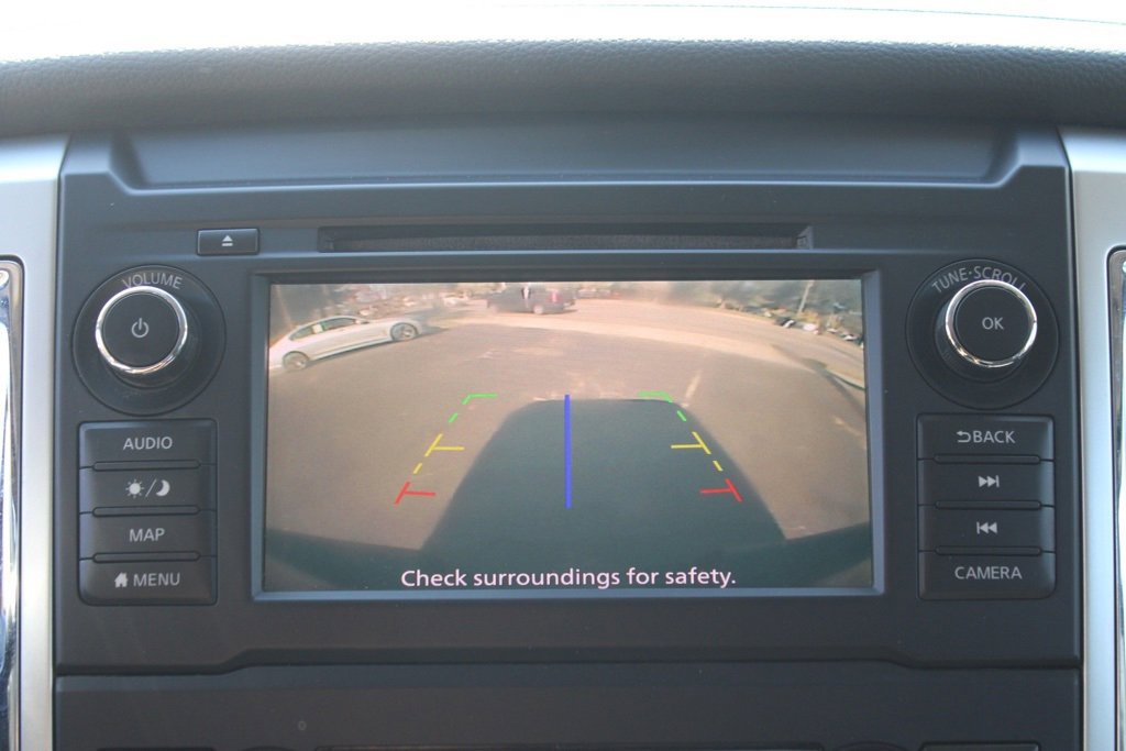 Used 2019 Nissan Titan SV w/ SV Convenience Package image 13