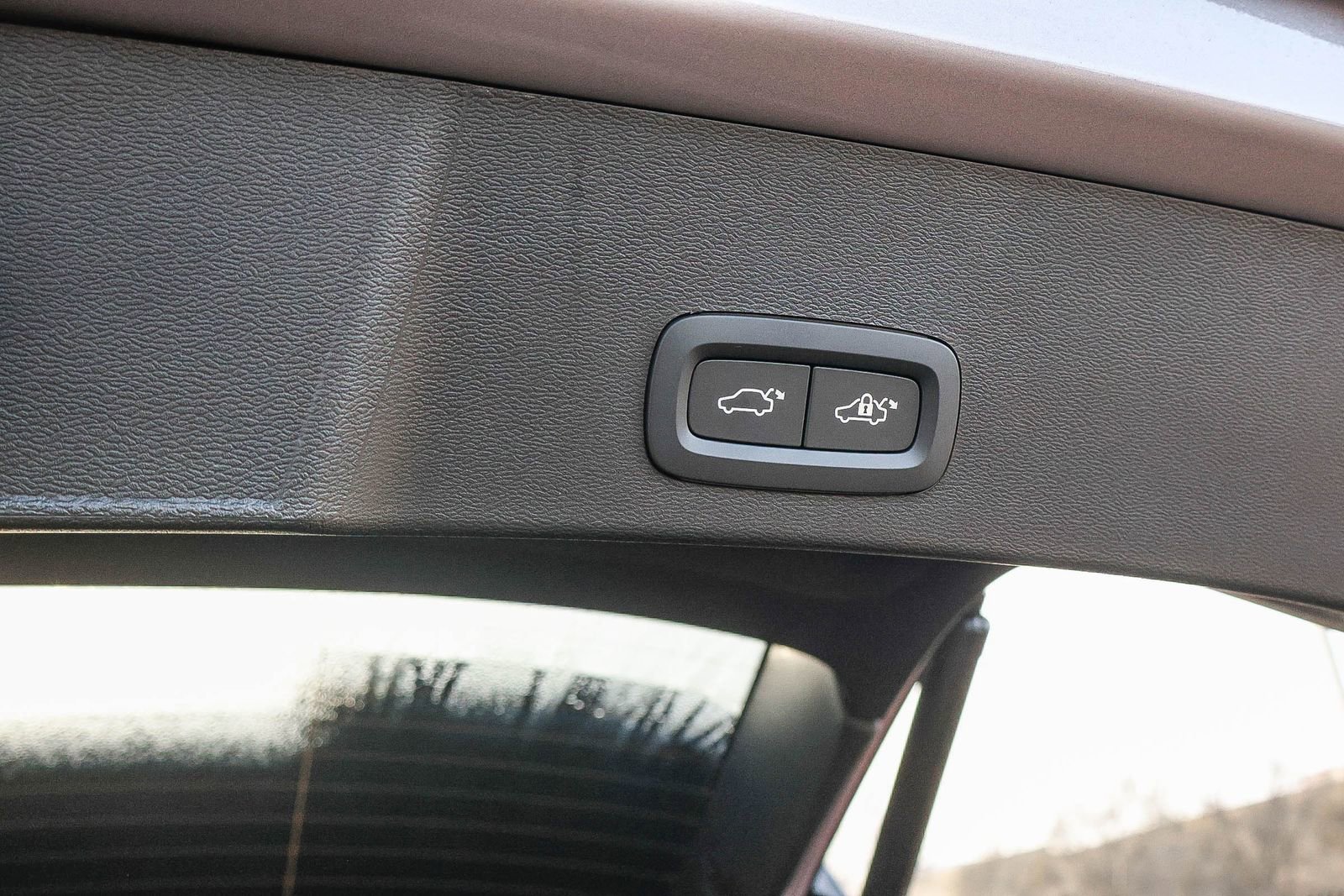 New 2026 Volvo XC40 B4 Plus w/ Climate Package FWD image 26