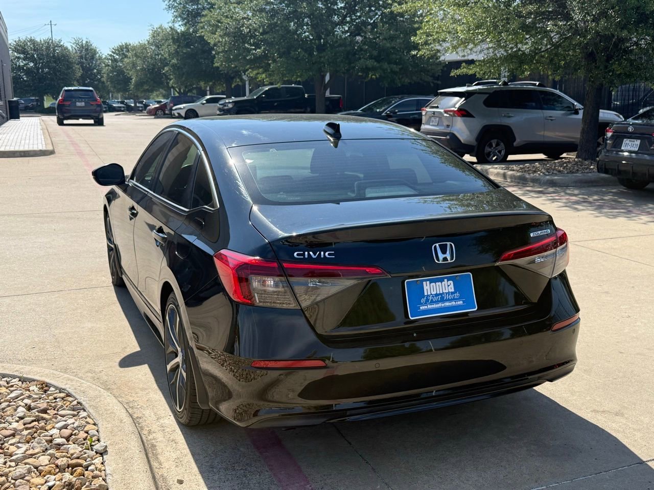 Used 2022 Honda Civic Touring image 3
