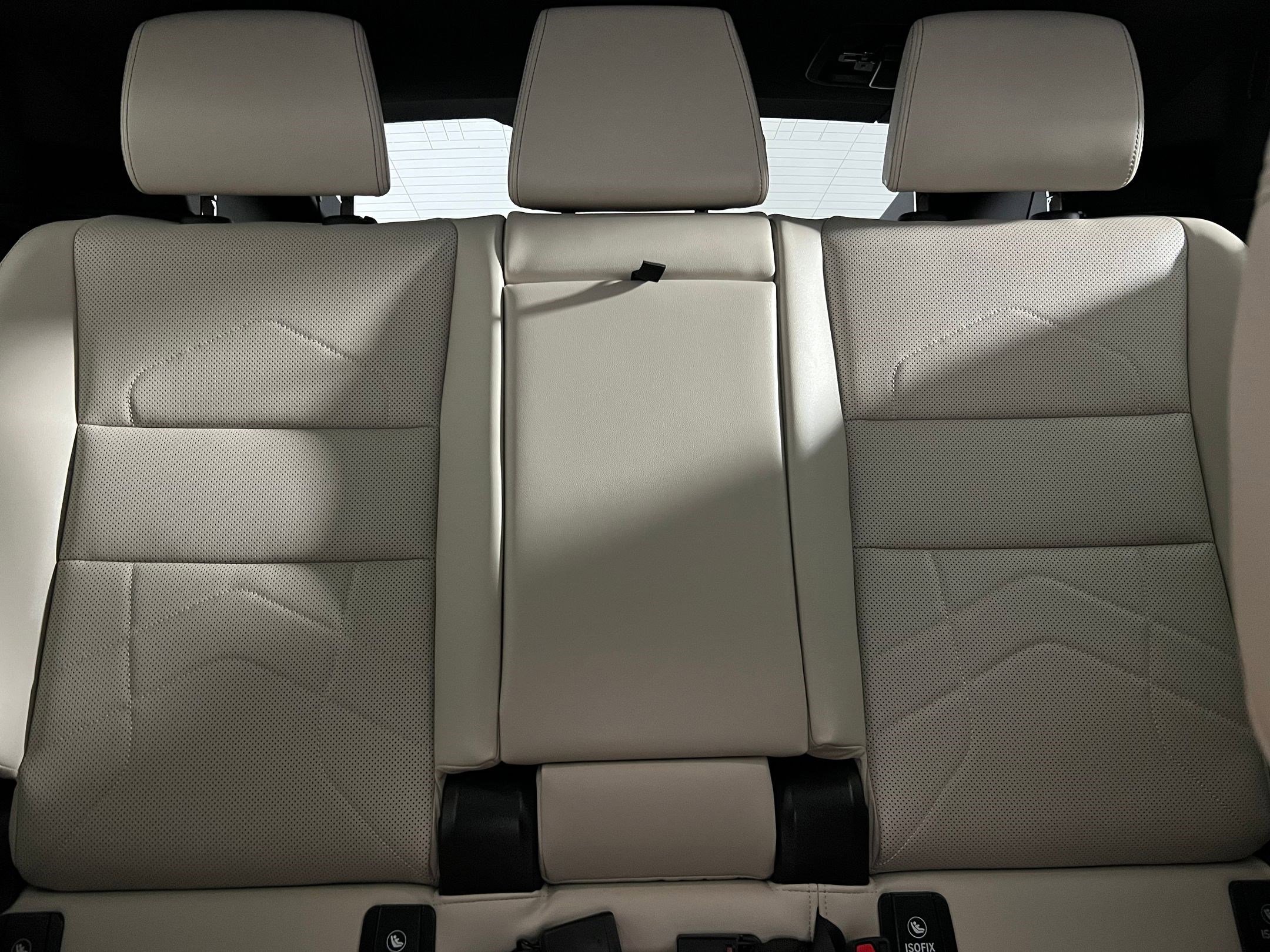 Used 2025 BMW X2 xDrive28i w/ Premium Package image 31