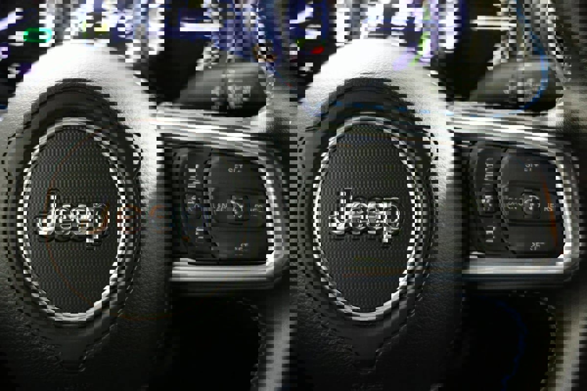 Used 2022 Jeep Wrangler Unlimited Rubicon 4xe w/ Safety Group image 26