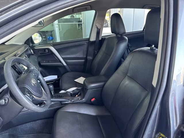 Used 2016 Toyota RAV4 LE AWD/4WD image 7