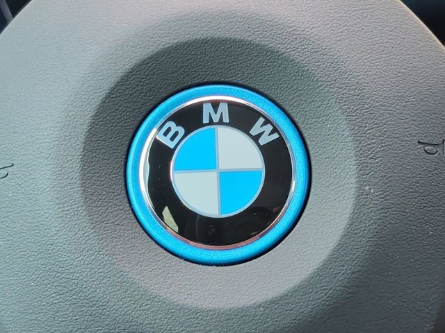 Used 2022 BMW iX xDrive50 w/ Premium Package image 5