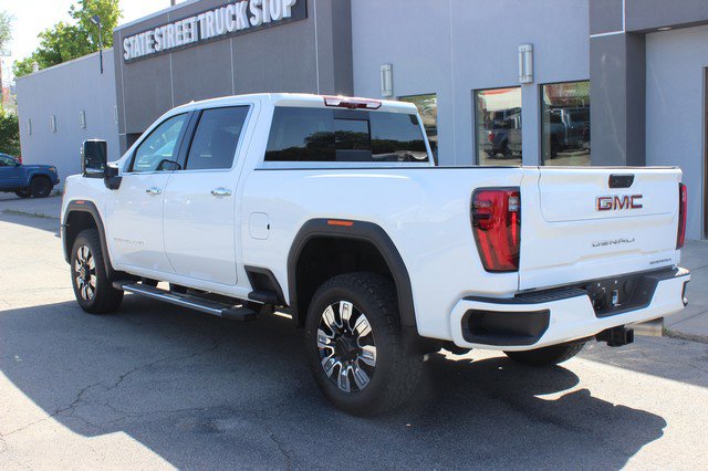 Used 2024 GMC Sierra 3500 Denali w/ Denali Reserve Package image 2