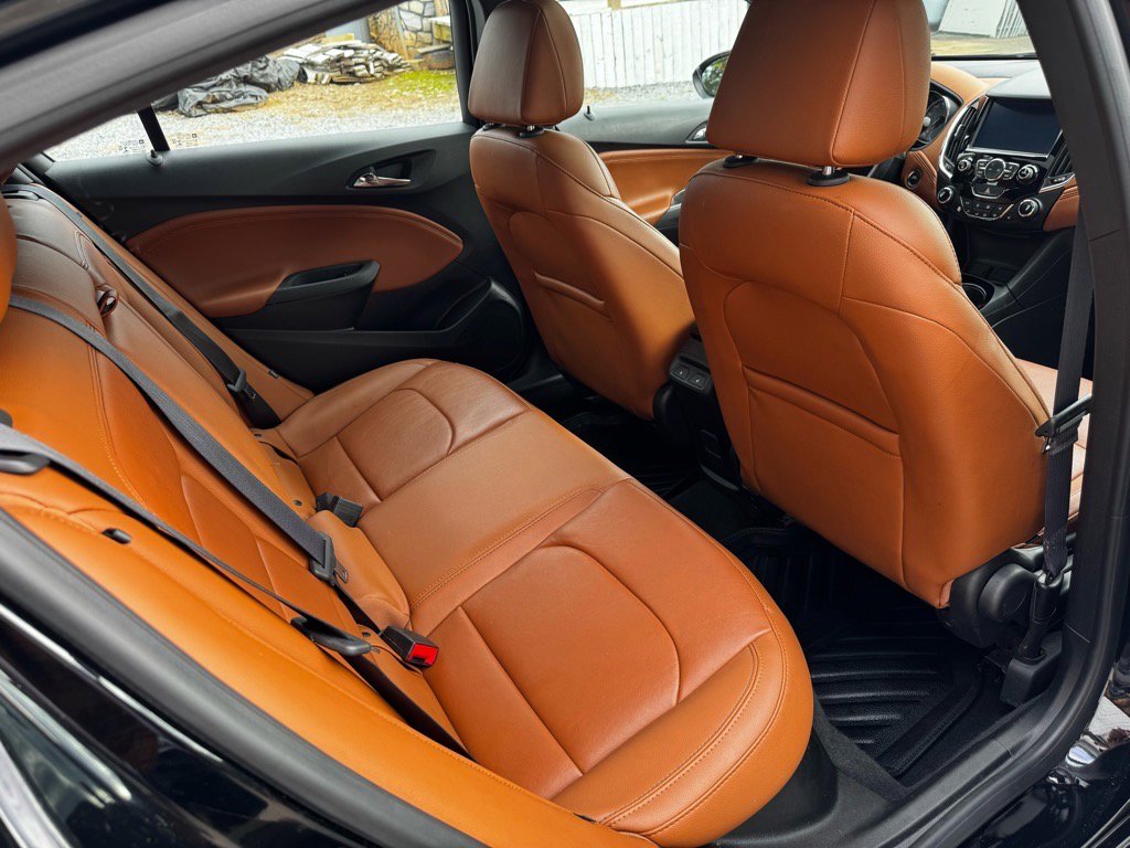 Used 2017 Chevrolet Cruze Premier image 24