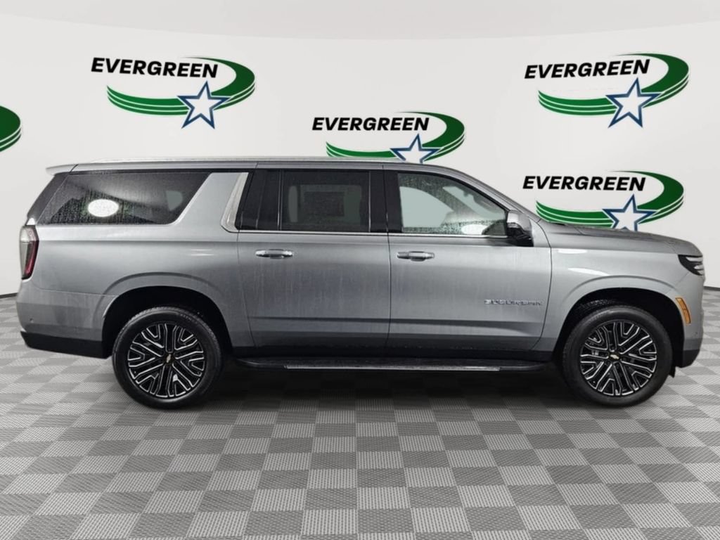 New 2026 Chevrolet Suburban Premier w/ Sun And Tow Package AWD/4WD image 4