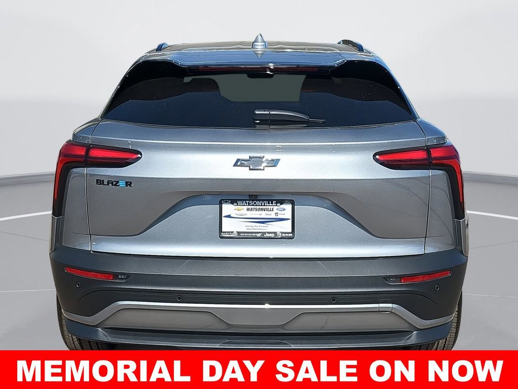 New 2025 Chevrolet Blazer EV LT w/ Midnight/Sport Edition FWD image 4