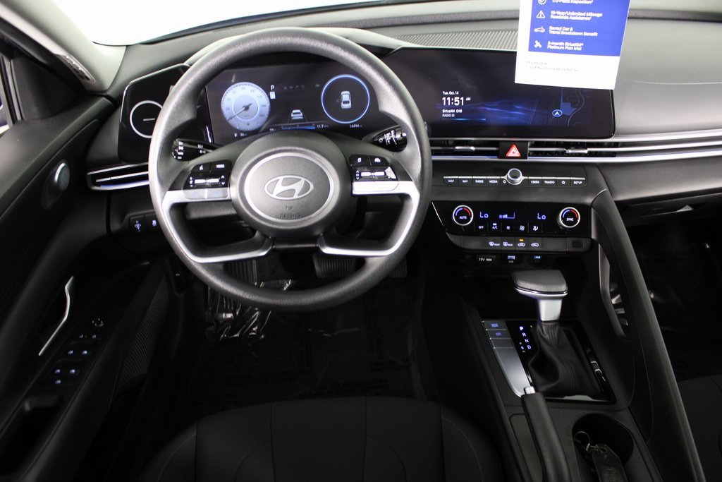 Certified 2024 Hyundai Elantra SEL image 4