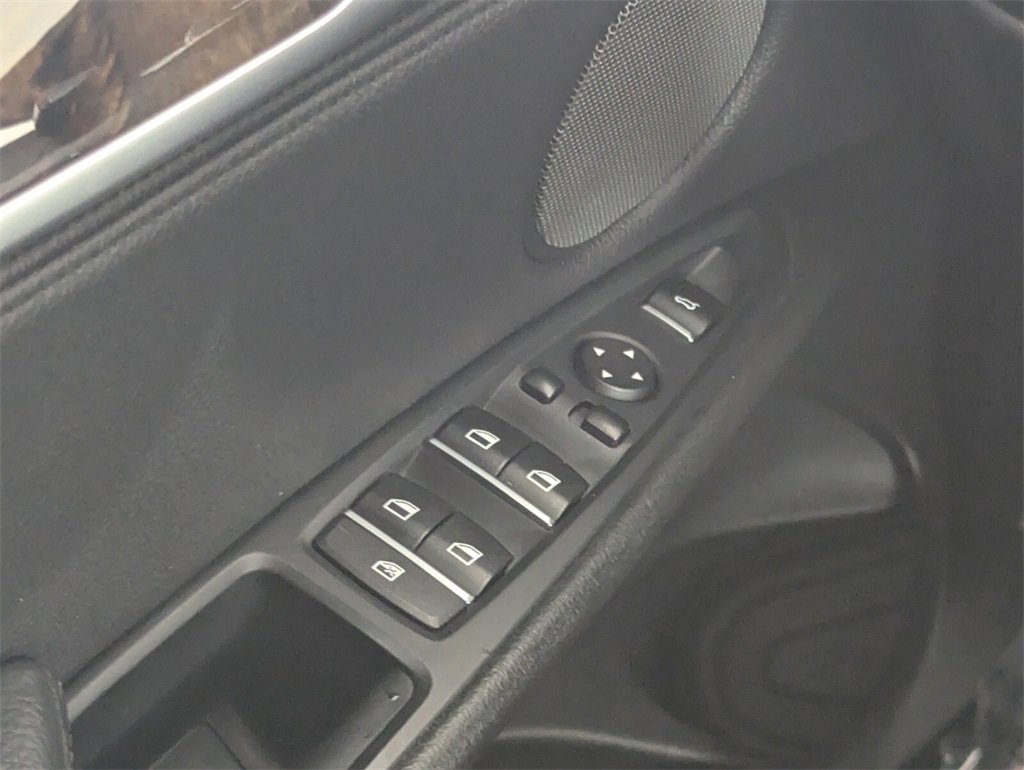 Used 2015 BMW X5 xDrive35i image 16