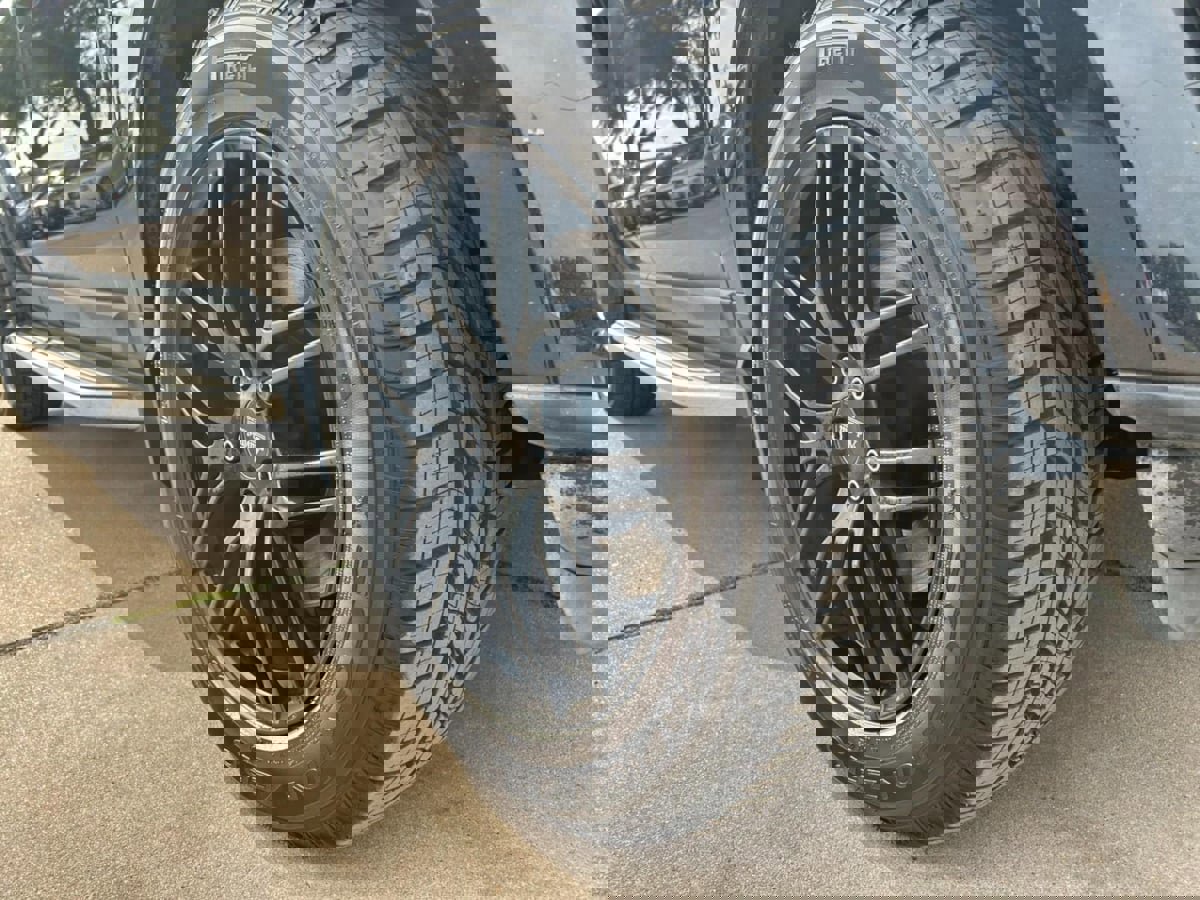 Used 2016 Land Rover LR4 HSE LUX image 34