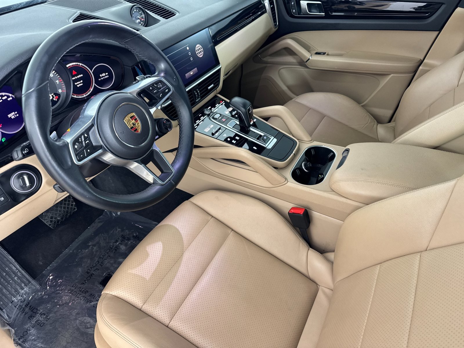 Certified 2023 Porsche Cayenne AWD/4WD image 4