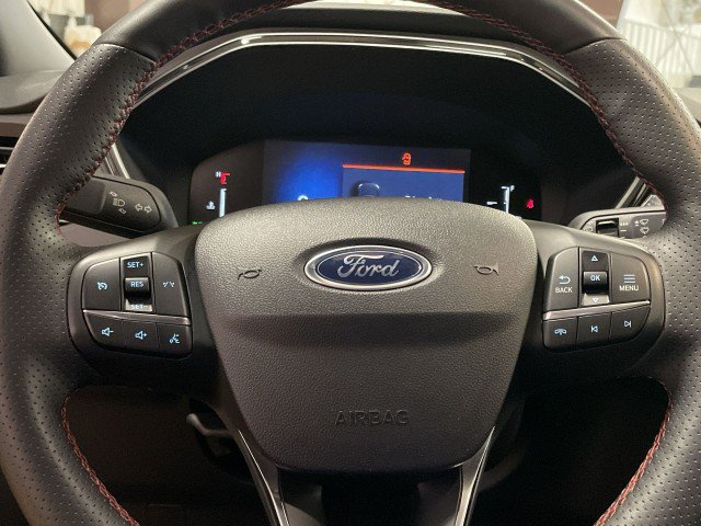 Used 2024 Ford Escape ST-Line AWD/4WD image 17
