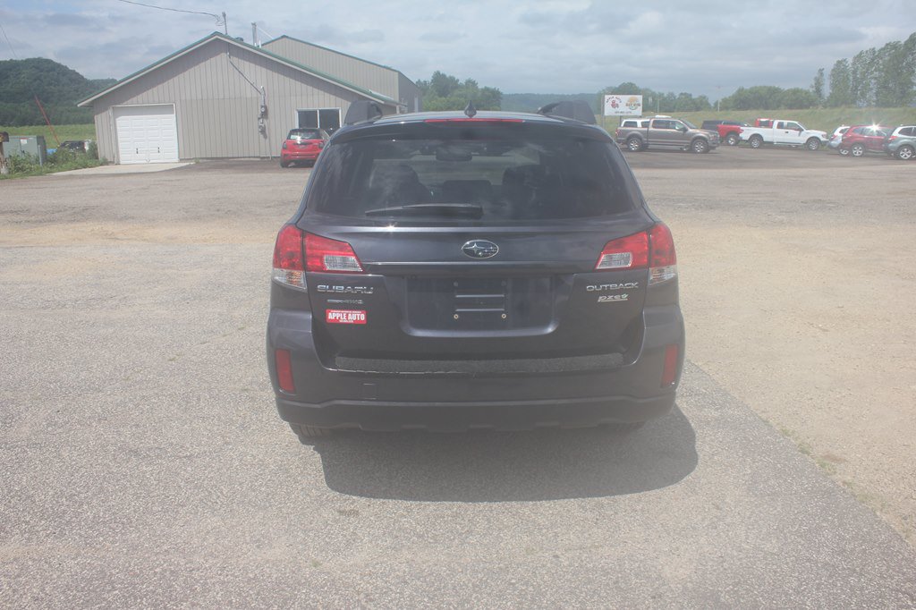 Used 2011 Subaru Outback 2.5i Limited AWD/4WD image 6
