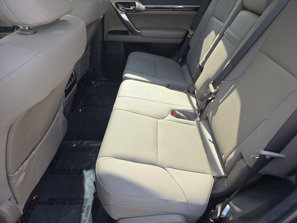 Certified 2023 Lexus GX 460 Premium w/ Premium Package AWD/4WD image 19