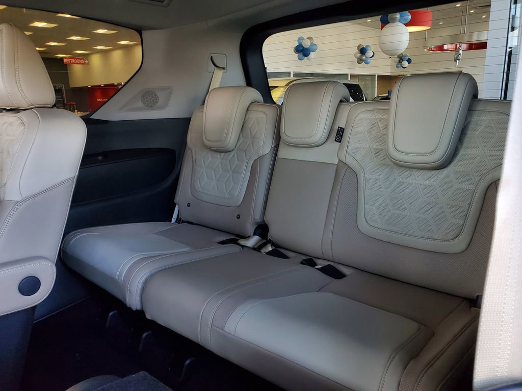 New 2026 Nissan Armada Platinum Reserve image 11