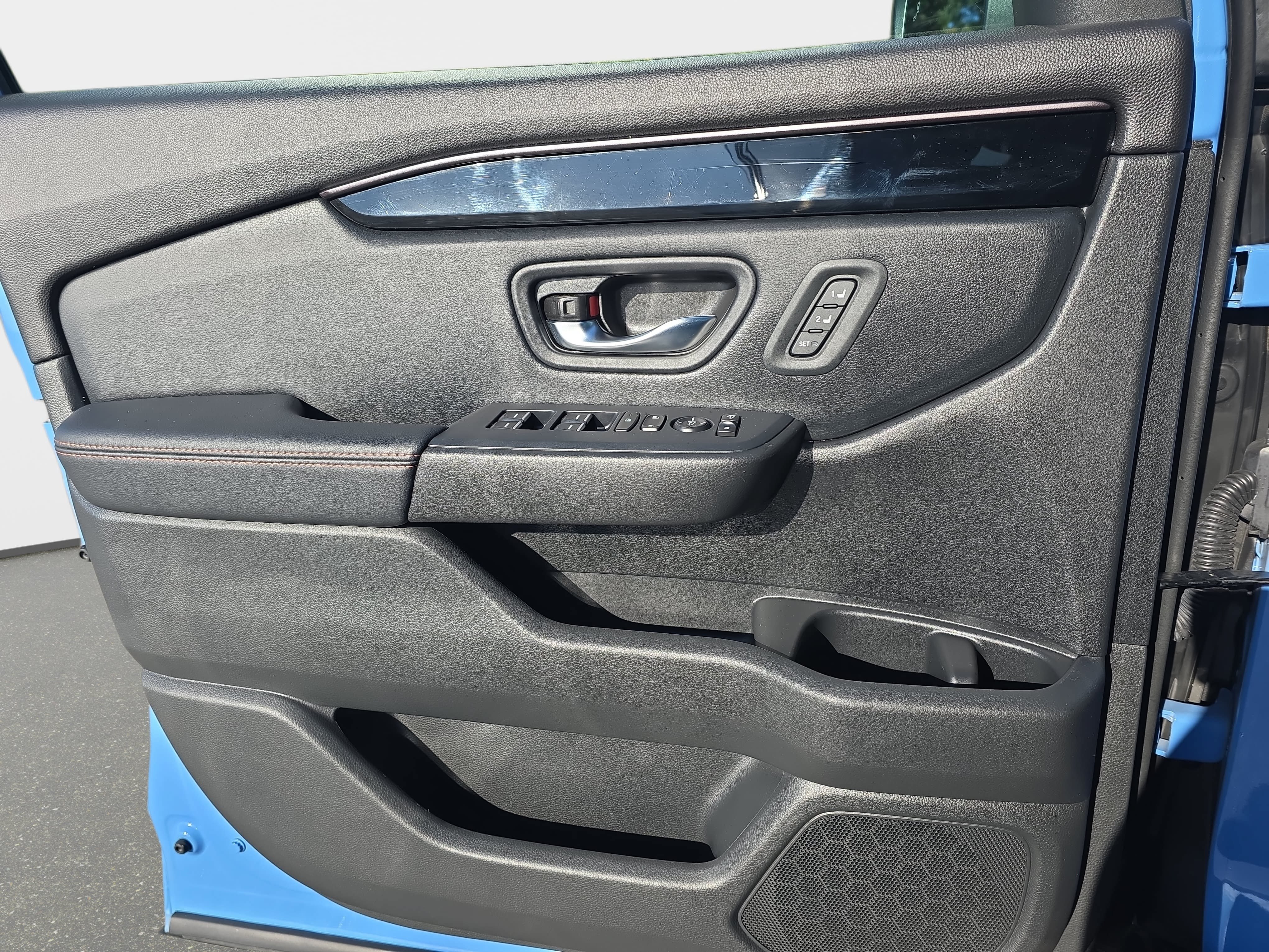 Used 2023 Honda Pilot TrailSport image 28