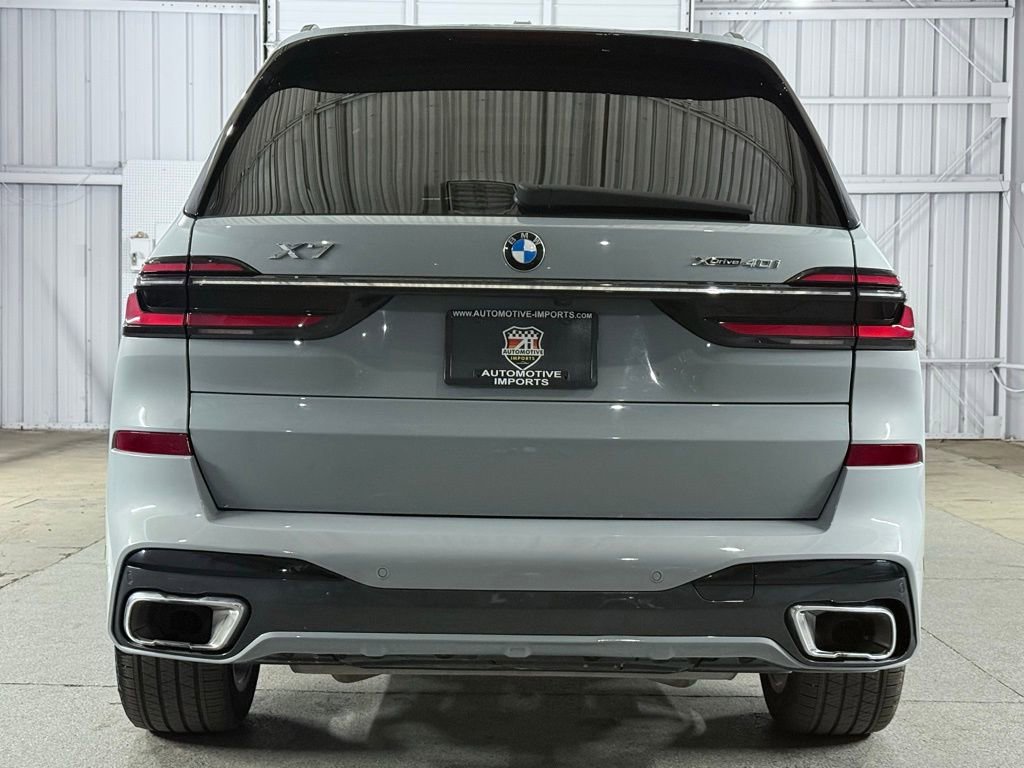 Used 2023 BMW X7 xDrive40i w/ M Sport Package image 9