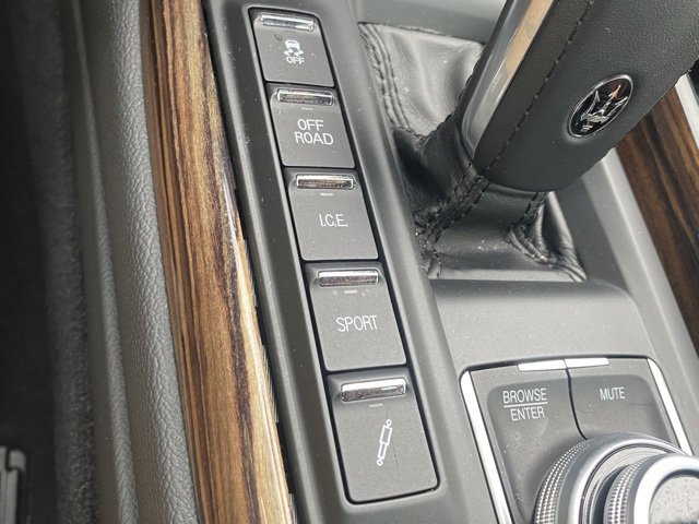 Used 2022 Maserati Levante GT image 33