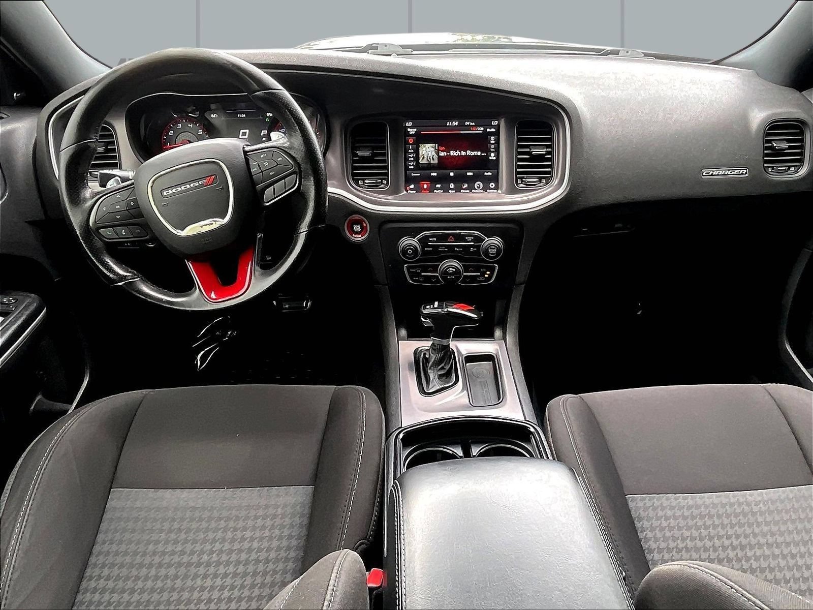 Used 2019 Dodge Charger GT w/ Blacktop Package RWD image 9
