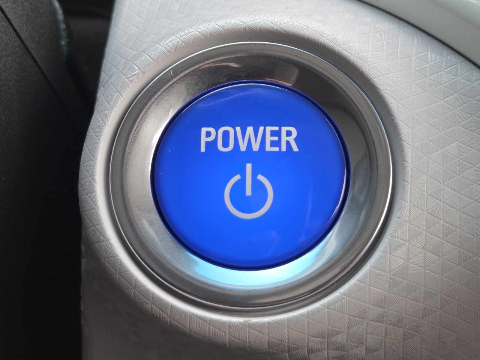 Used 2020 Chevrolet Bolt LT FWD image 30