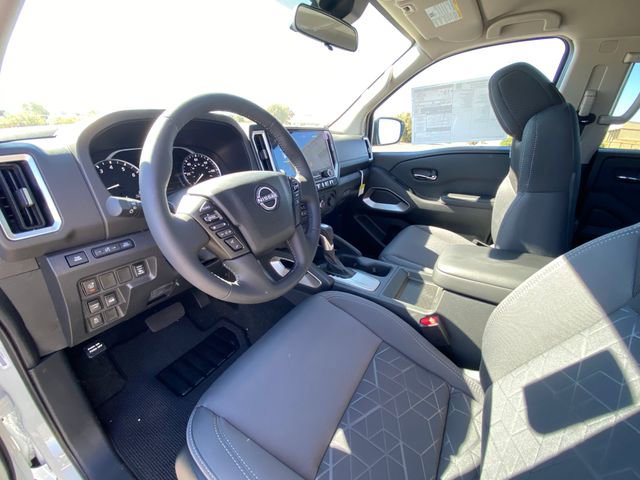 New 2025 Nissan Frontier SV w/ SV Convenience Package image 12