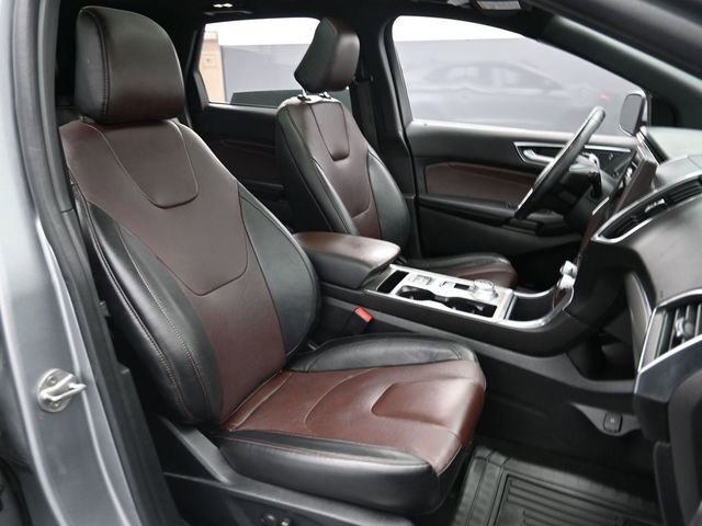 Used 2021 Ford Edge Titanium w/ Equipment Group 301A image 28