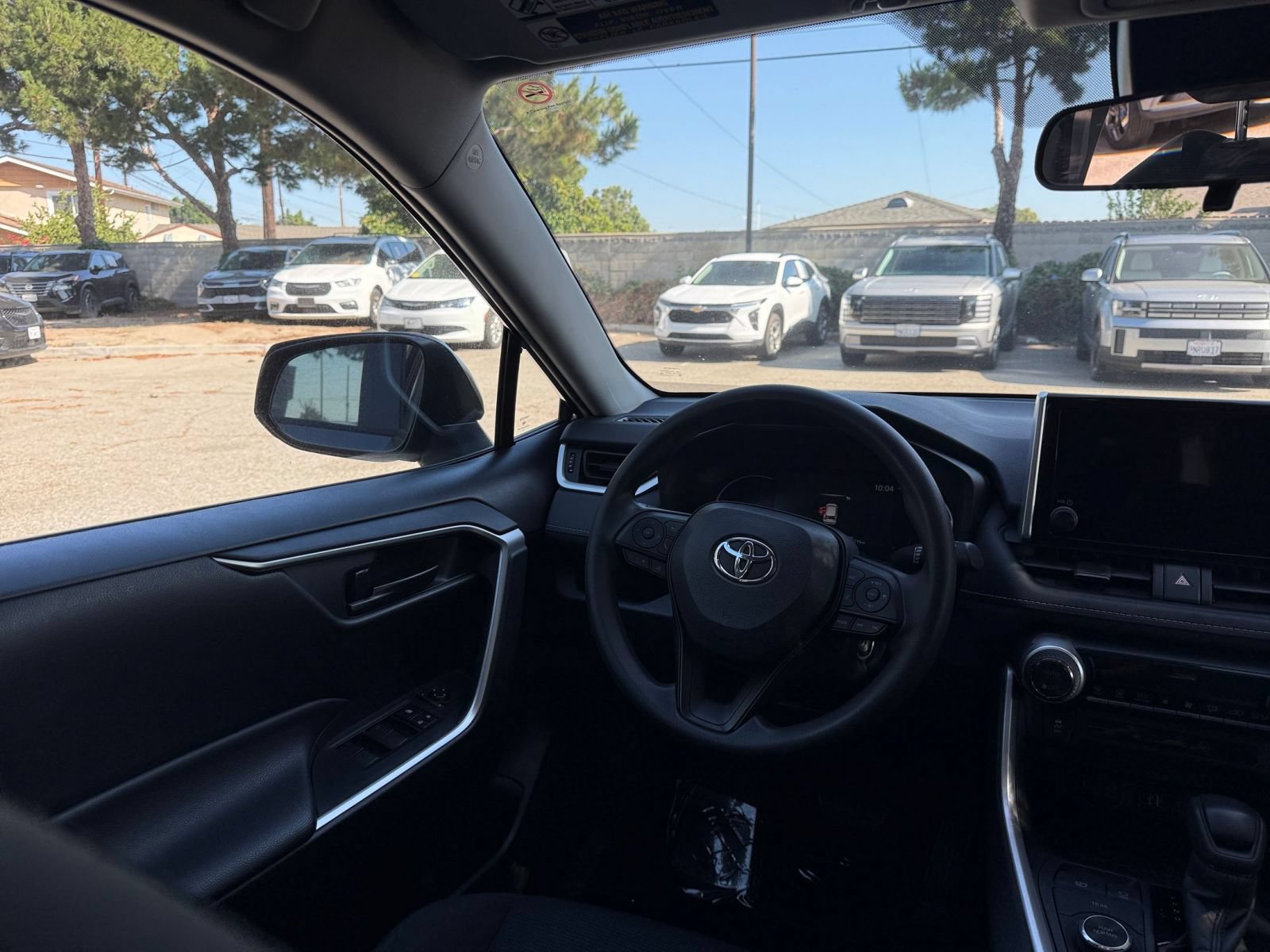 Used 2024 Toyota RAV4 LE AWD/4WD image 30
