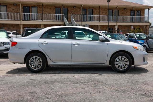 Used 2011 Toyota Corolla LE FWD image 16