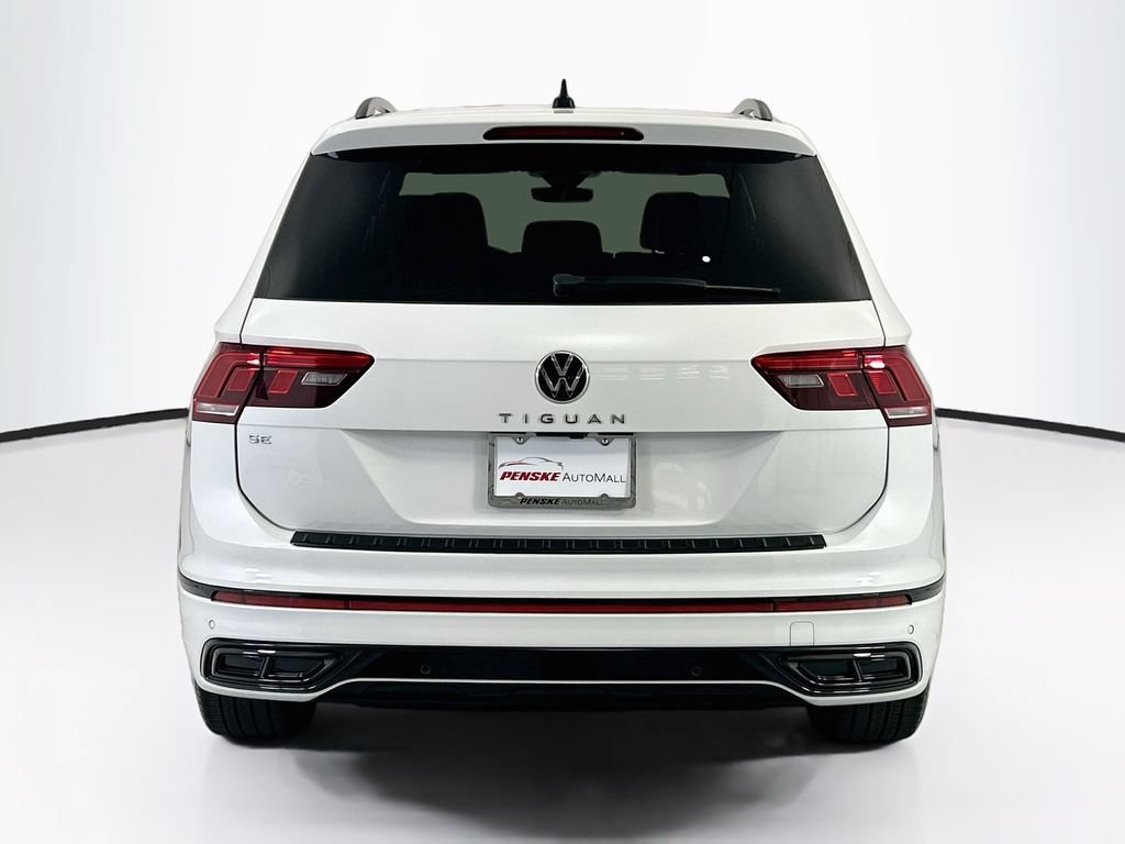 Used 2024 Volkswagen Tiguan SE R-Line FWD image 6